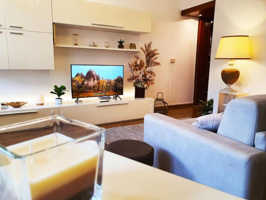 King Como Lake Center 9 Posti Letto- Grande Terrazza - 2 Bagni Privati Eksteriør billede